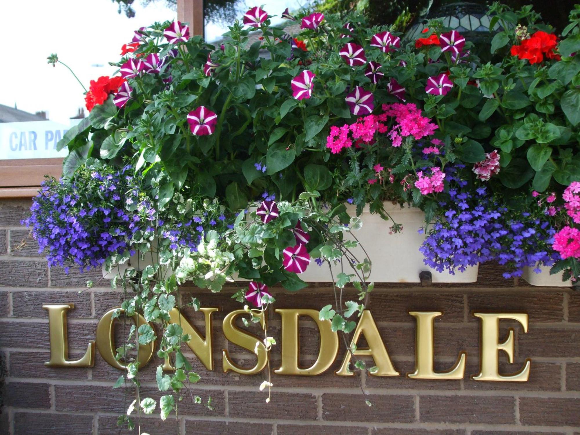 ホテル The Lonsdale ブラックプール エクステリア 写真